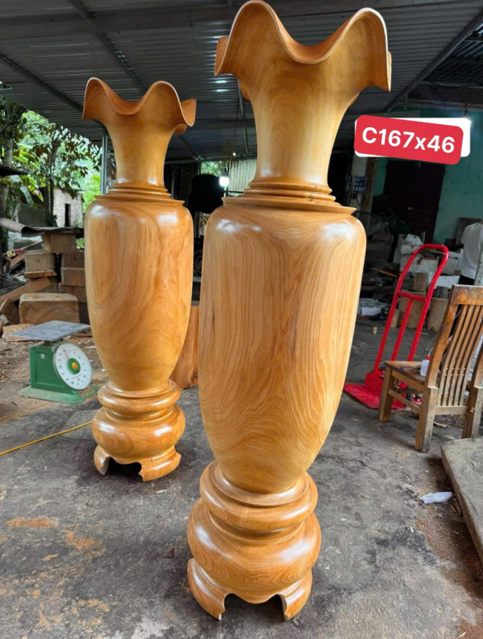 Lọ Lộc Bình gỗ Hương Đỏ cao 2M đường kính 65 siêu vân